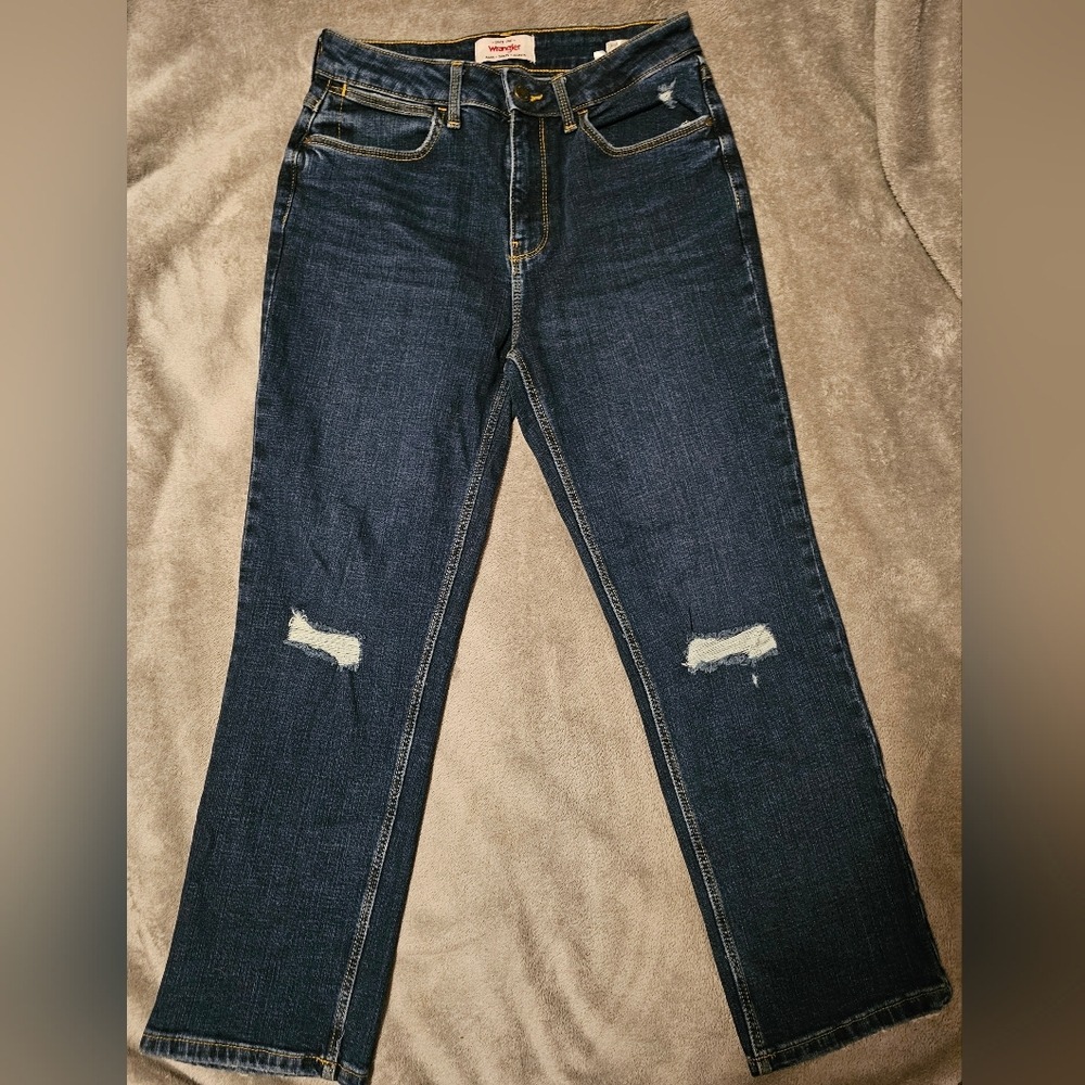 Wrangler High Rise True Straight Crop size 4 length 24in 1/2